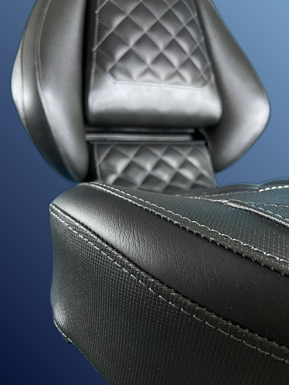 Ergonómikus, összecsukható ülés, fekete