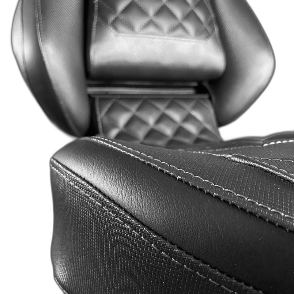 Ergonomic Foldable Seat Black
