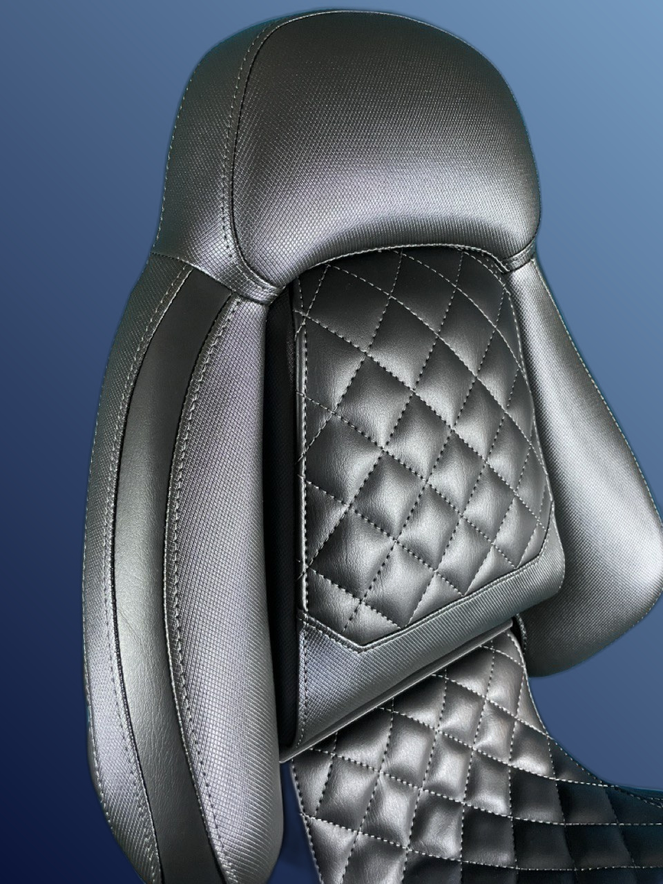 Ergonómikus, összecsukható ülés, fekete