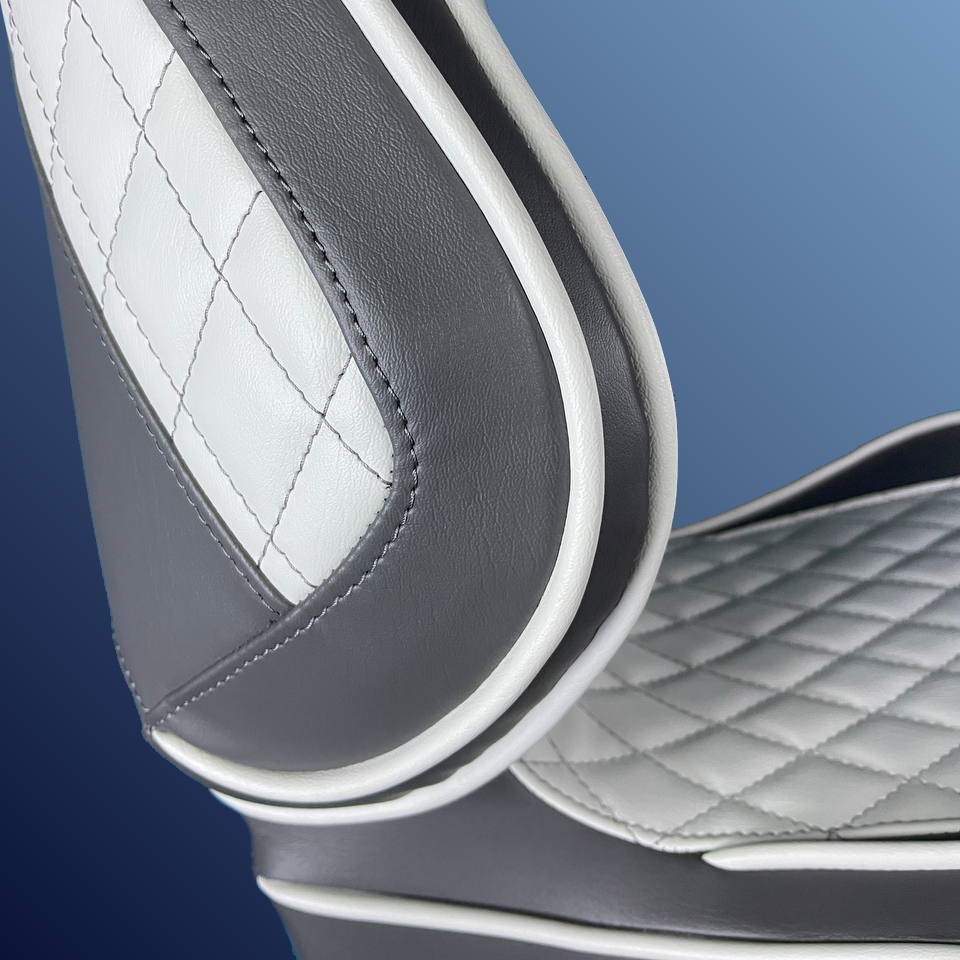 Ergonómikus, összecsukható ülés, sötét és világosszürke