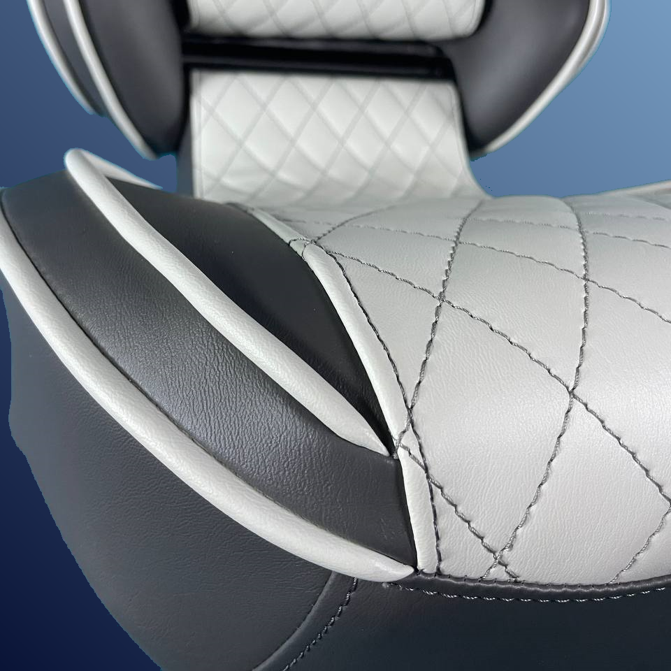 Ergonómikus, összecsukható ülés, sötét és világosszürke